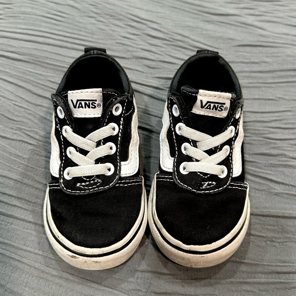 Black and White Toddler Vans